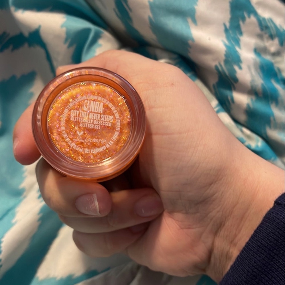 Colourpop New York Knicks eyeshadow, makeup bag and stickers - Picture 3 of 5